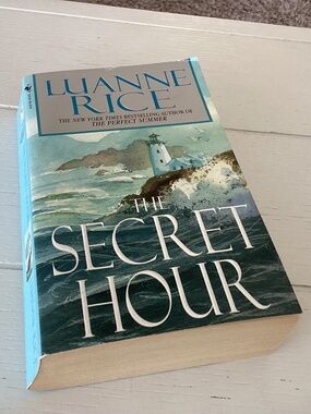 Luanne Rice “The Secret Hour” Paperback